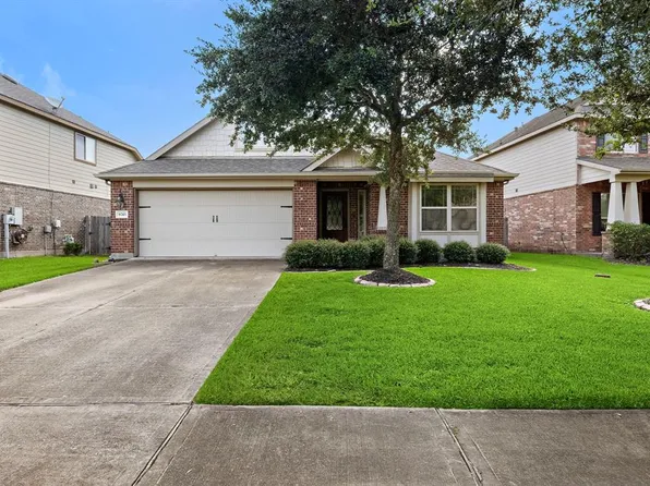 6743 Strawberry Brook Ln, Dickinson, TX 77539