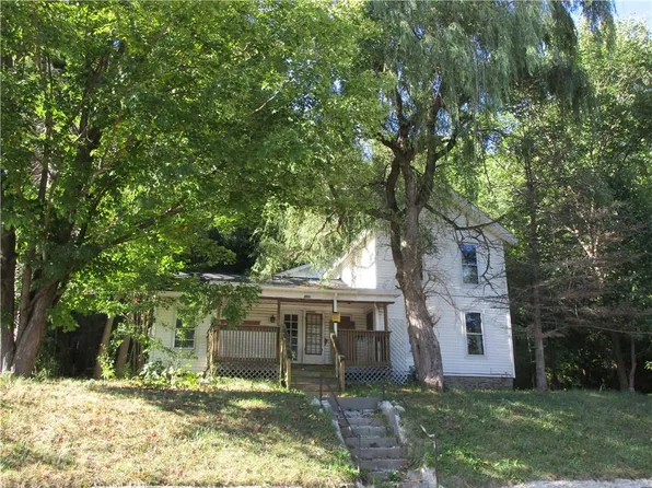 173 E State St, Wellsville, NY 14895
