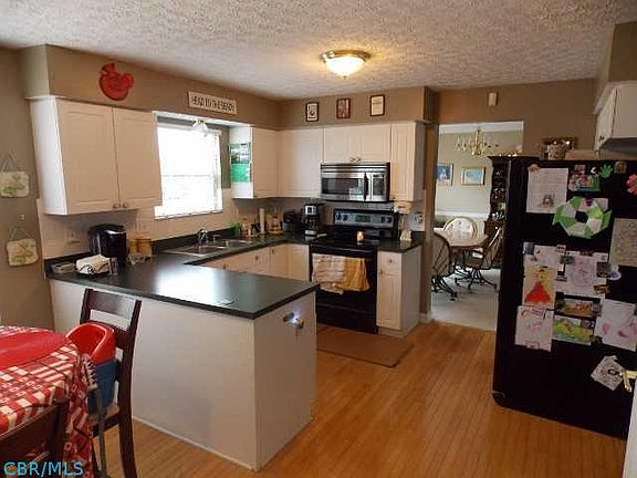 4th image of 258 Dewfall Dr