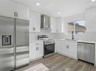 13906 Hamlin St, Van Nuys, CA 91401