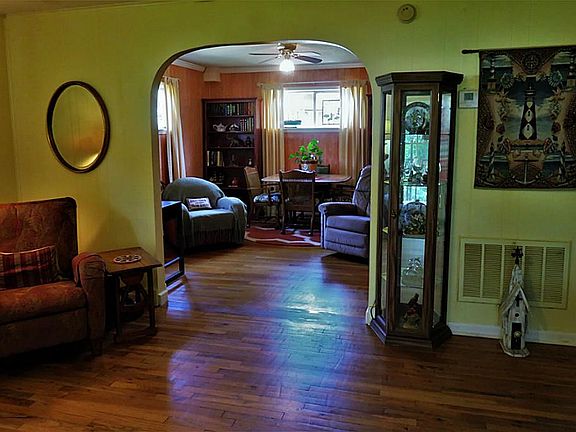 5th image of 2118 E Winn St