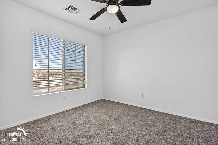 24011 N Cargo Ave — Photo 22