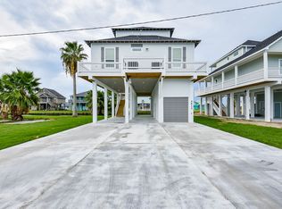 2612 Tide Dr, Crystal Beach, TX 77650