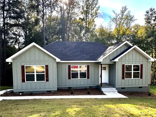 215 Lee Road 2156, Valley, AL 36854