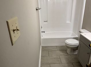 137 Pacific Dr, Hampton, VA 23666