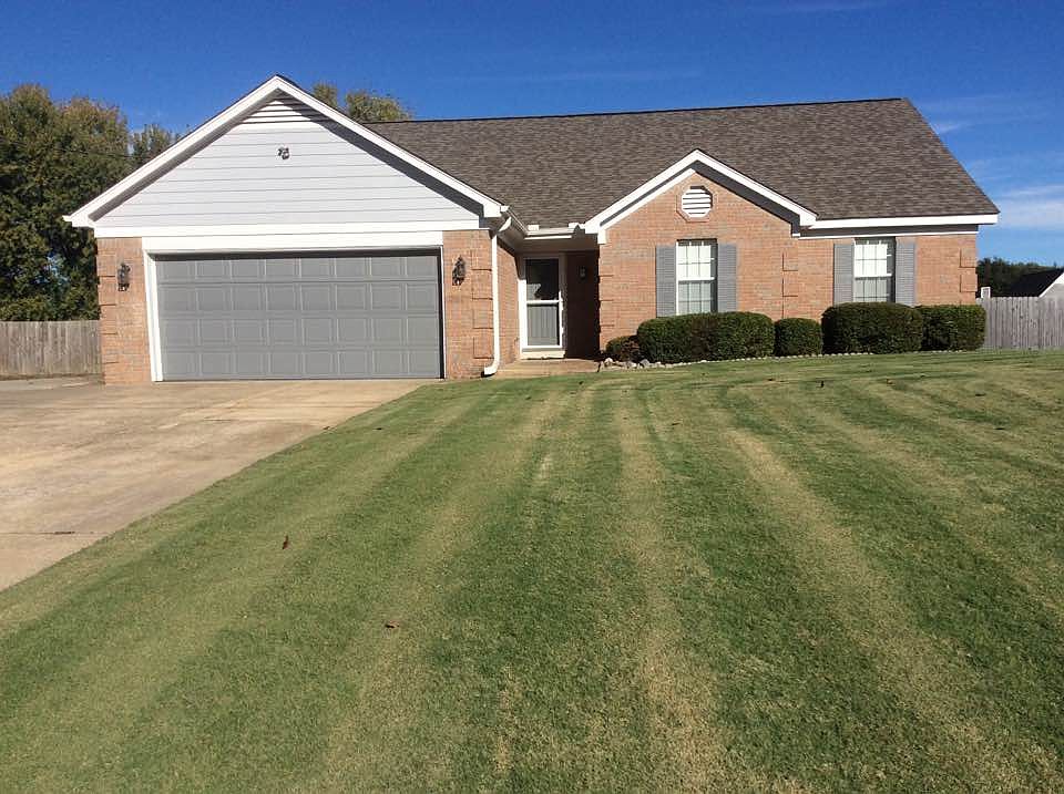 1st image of 210 Anita Dr