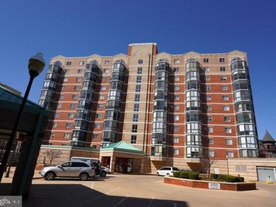 24 Courthouse Sq APT 411, Rockville, MD, 20850