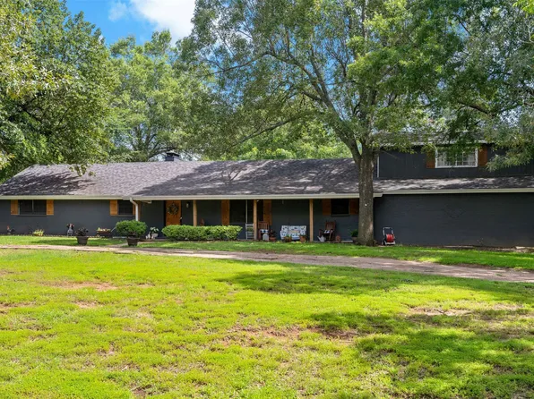 5270 Birch St, Reno, TX 75462