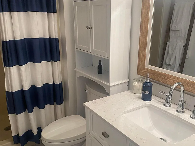 212 Rivershore Dr — Photo 16
