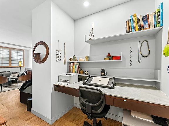 5th image of 63 E 9th St APT 6C