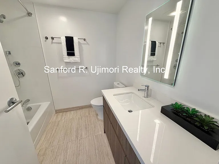 1515 Liona St #4301 — Photo 9