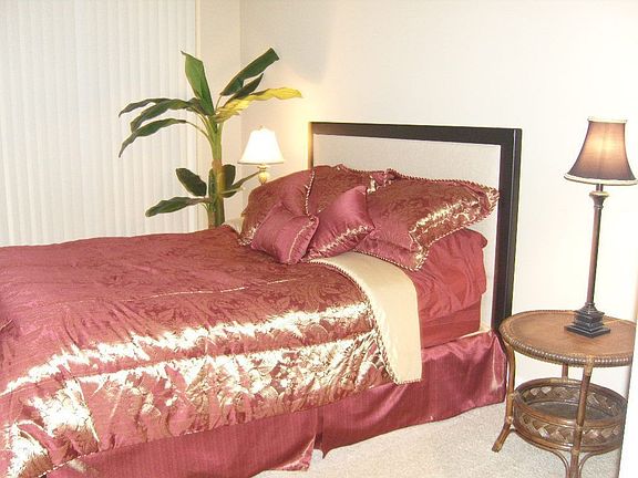 5th image of 800 Uno Lago Dr APT 103