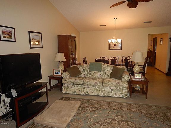 4th image of 8419 SW 91st Pl Unit D
