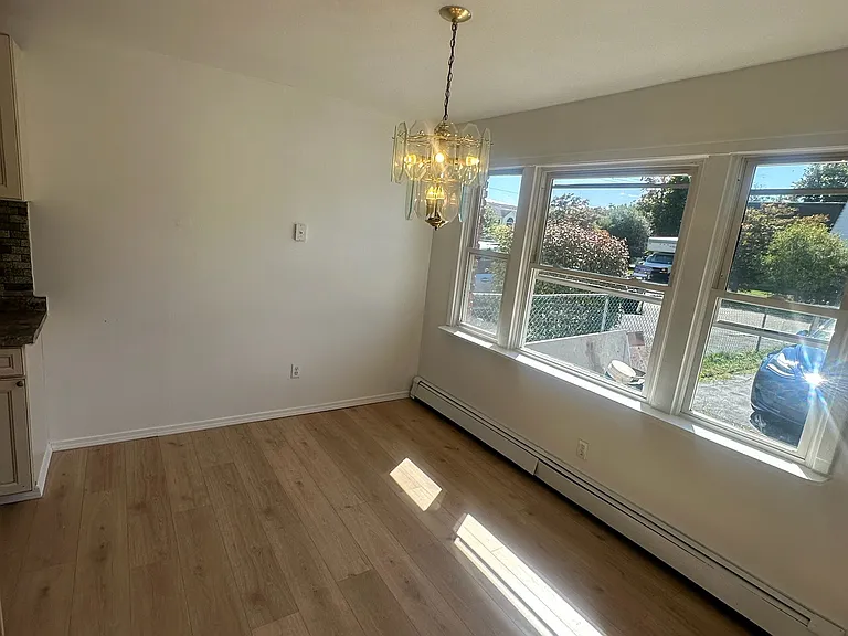 6 Whitman Ct — Photo 21