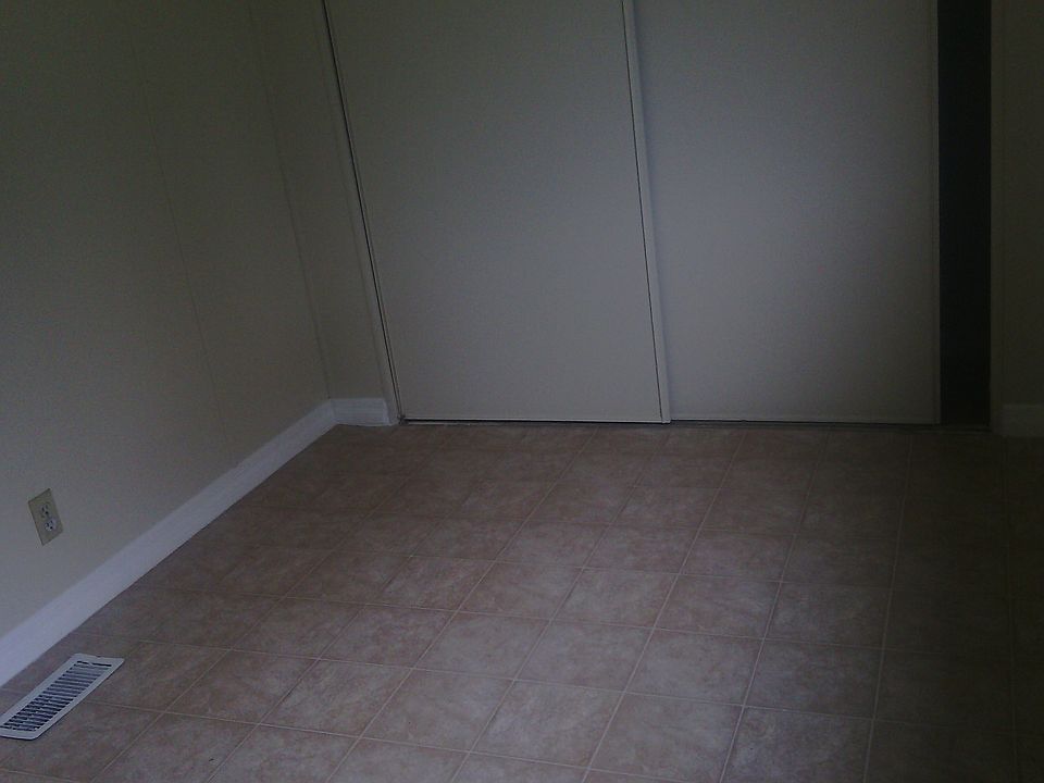 2nd image of 714 Woodland Ave Lot 3