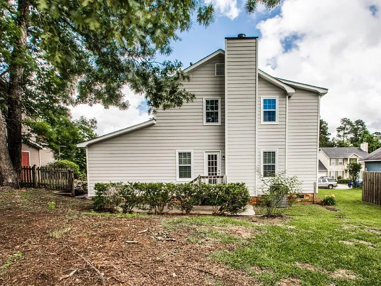 124 Moss Creek Dr — Photo 4