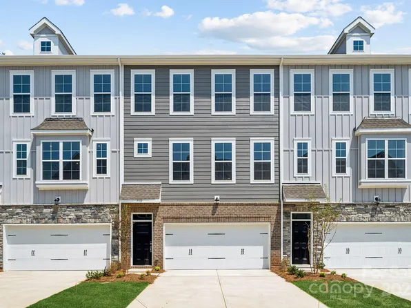 7144 Brookview Ln, Sherrills Ford, NC 28673