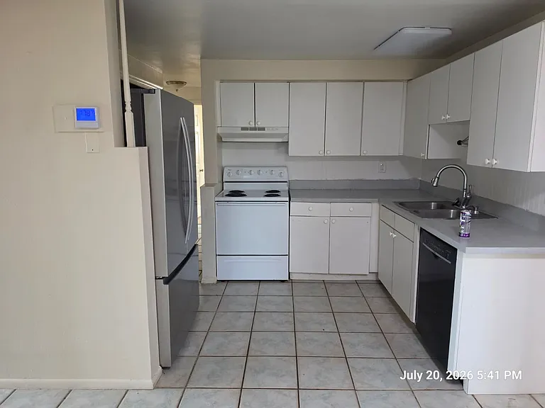 3241 Briar Cliff Dr — Photo 5