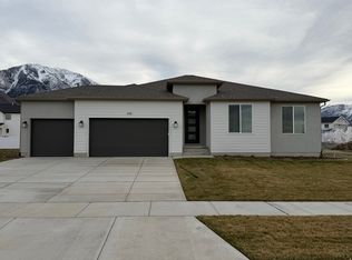 1018 E 250 S, Salem, UT 84653