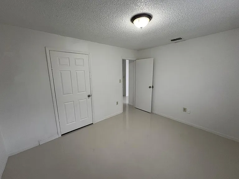 3443 Kelly Ct — Photo 12
