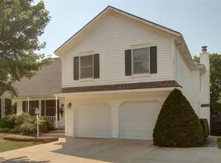 14654 S Brougham Dr, Olathe, KS 66062