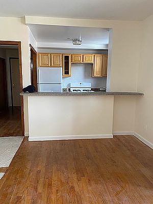 4th image of 611 E 76th St APT 3G