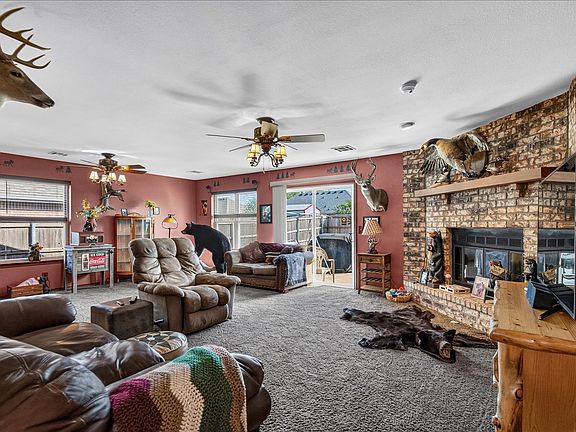 5th image of 1230 Willow Creek Dr