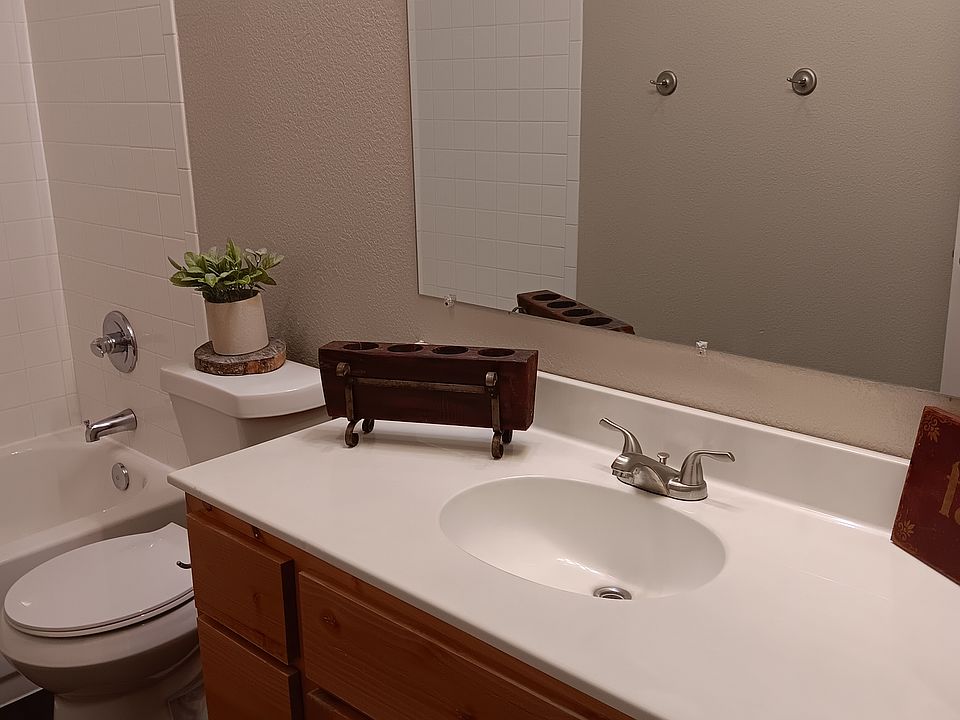 2nd image of 6609 Mammoth Springs Dr