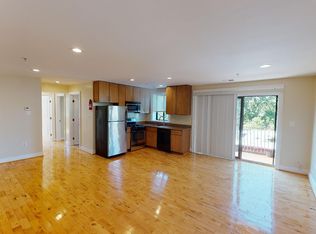 306 Atlantic St SE #13, Washington, DC 20032