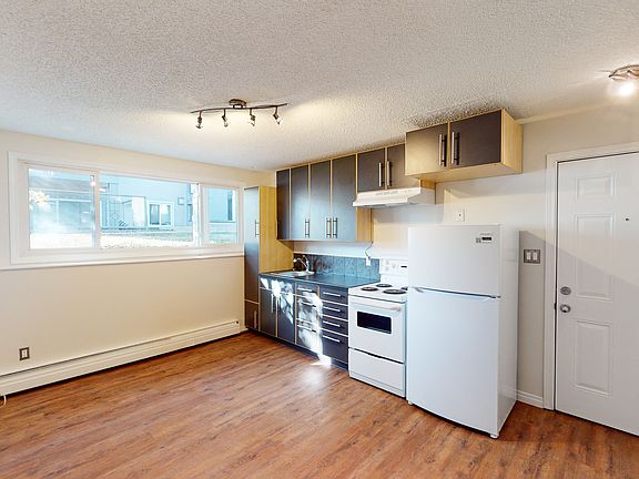 2nd image of 607 67th Ave SW