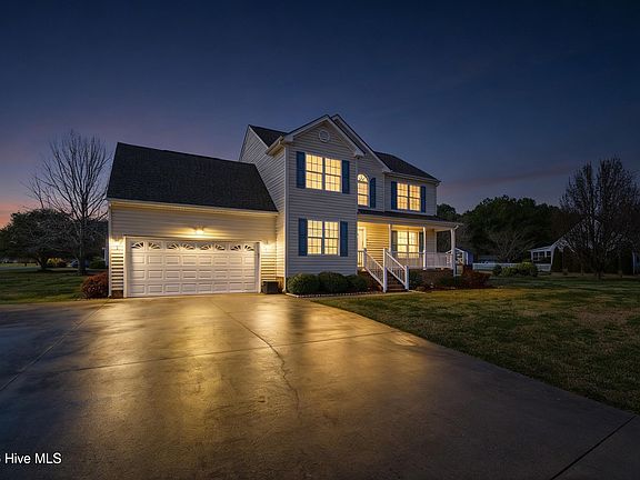 2nd image of 101 Prince William Drive