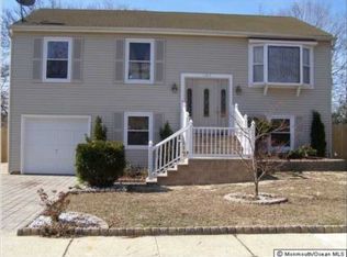 107 Village Dr, Barnegat, NJ 08005