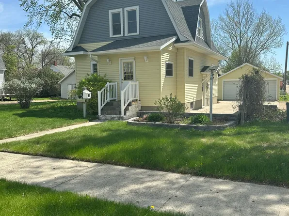 10 9th St SE, Watertown, SD 57201