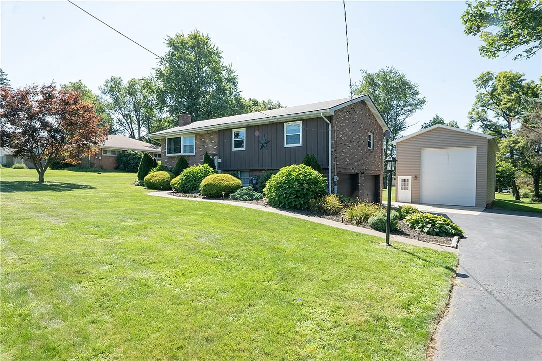 3565 Tuscarawas Rd photo 1
