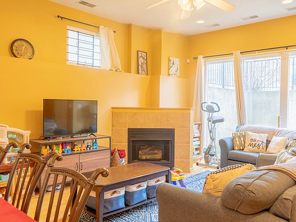 5th image of 6133 S Ellis Ave Unit 1