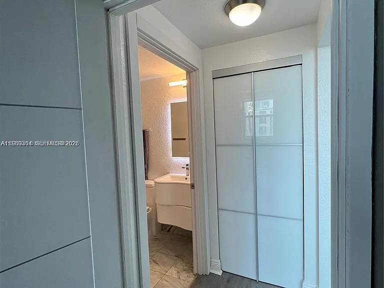 500 NE 29th St #608 — Photo 24