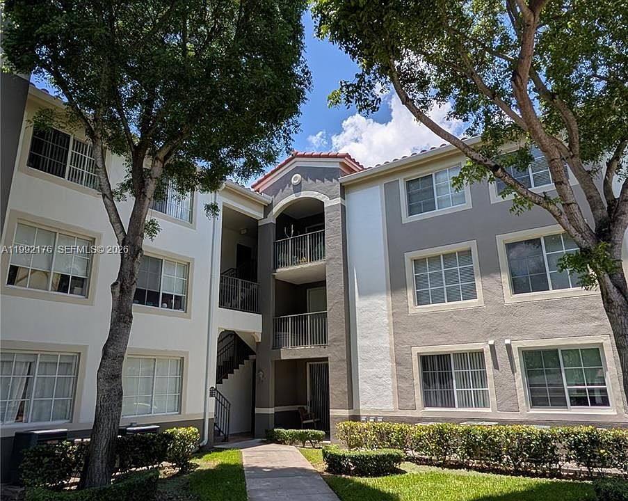 1st image of 6831 SW 44th St APT 203
