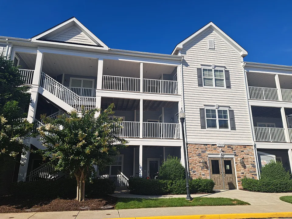 37684 Ulster Dr #1