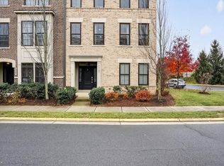42239 Riggins Ridge Ter, Ashburn, VA 20148