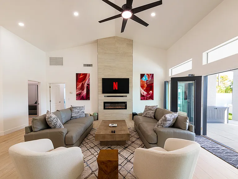 1710 E Queen Palm Dr — Photo 7