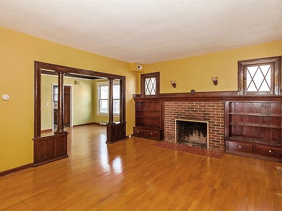 4th image of 205 De Witt Ave