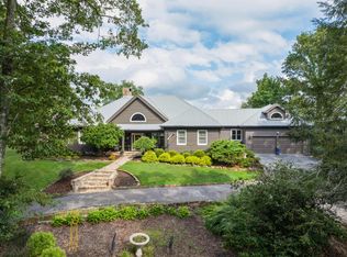 331 Brow Lake Rd, Lookout Mountain, GA 30750