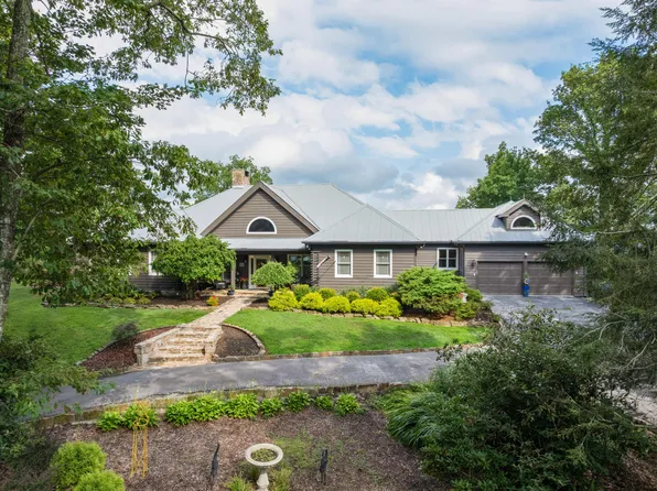 331 Brow Lake Rd, Lookout Mountain, GA 30750