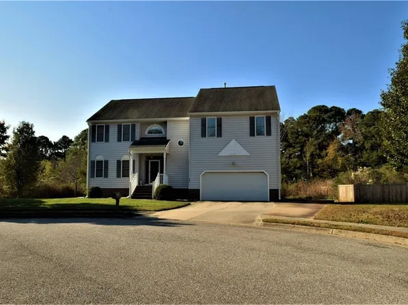 11 Bohnert Dr, Hampton, VA 23666