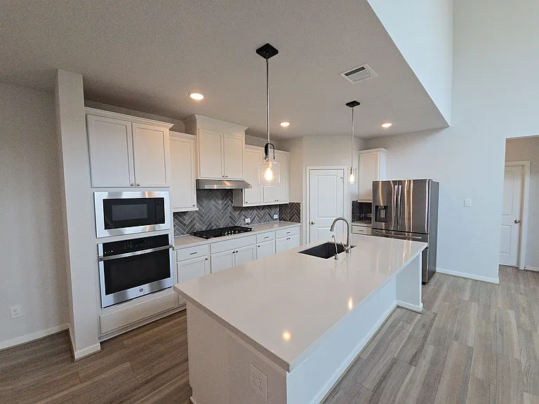 9227 Dearborn Knoll Dr — Photo 4