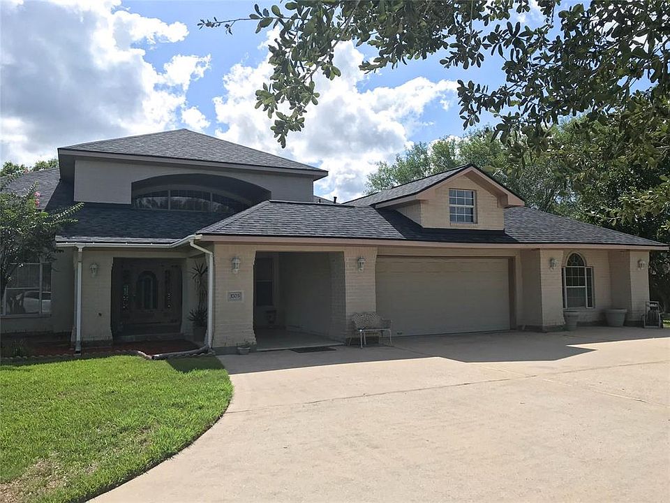 1st image of 3703 Twin Forks Cir