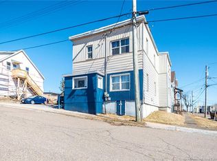 384 Watson St #382, Saint John, NB E2M 1H4