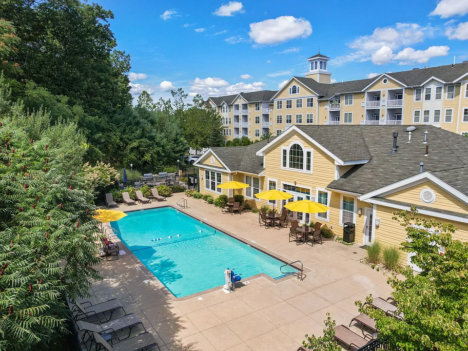 Lynnfield Commons