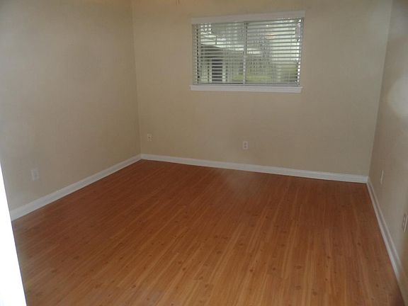 Bedroom Will be carpeted