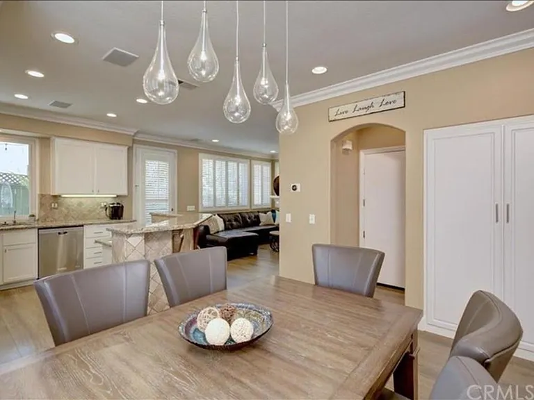 24 Seven Kings Pl — Photo 8
